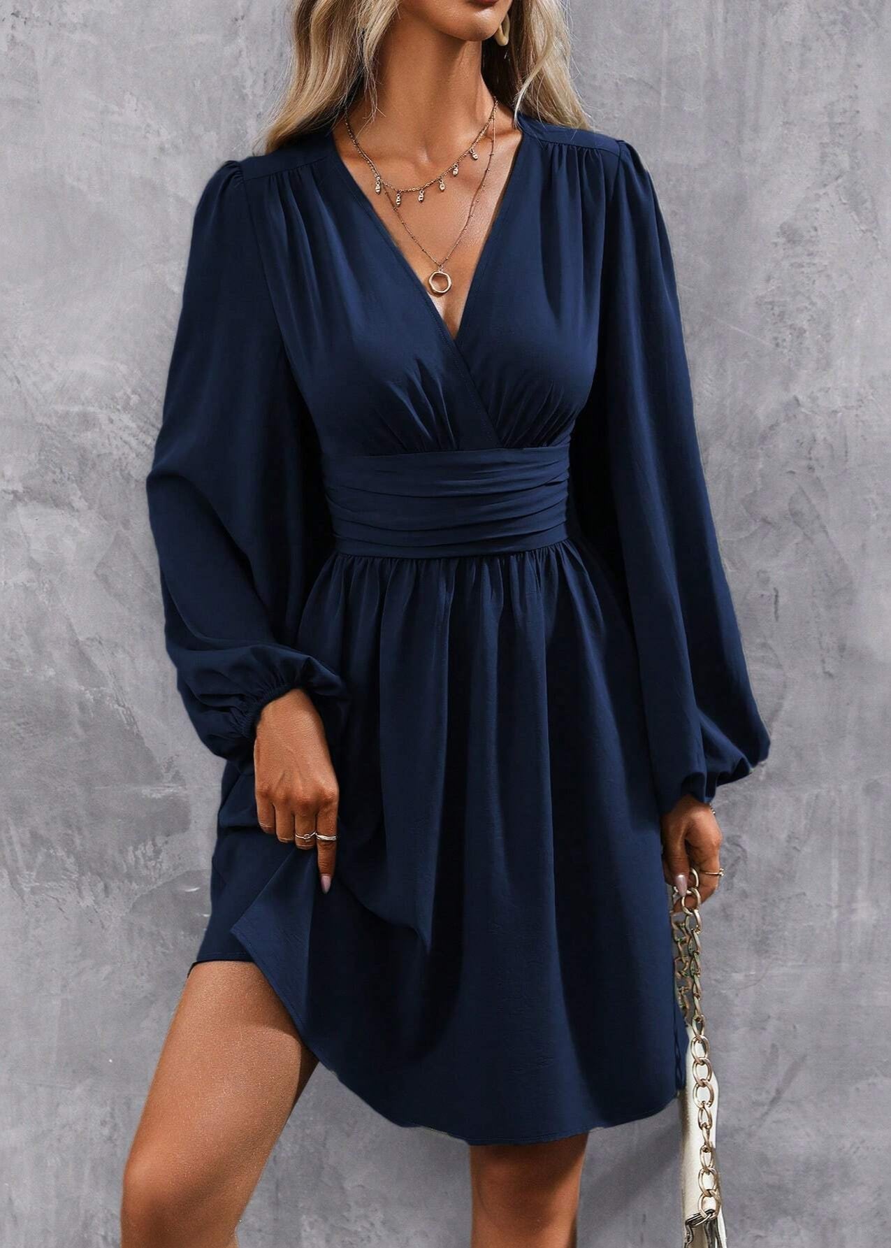 Elise de Paris| Robe Courte Élégante à Plis