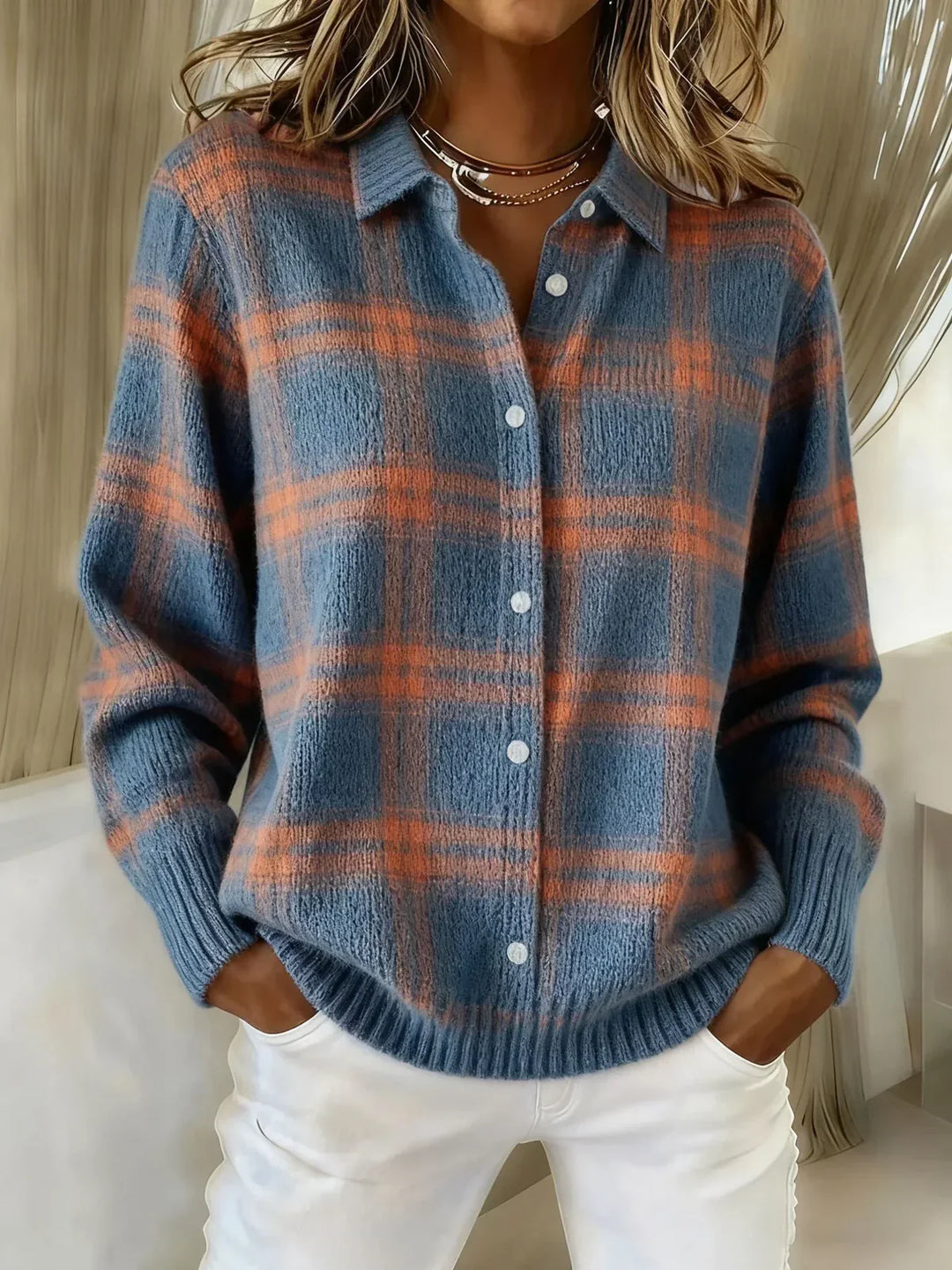 Elise de Paris | Cardigan en Tricot Doux à Carreaux