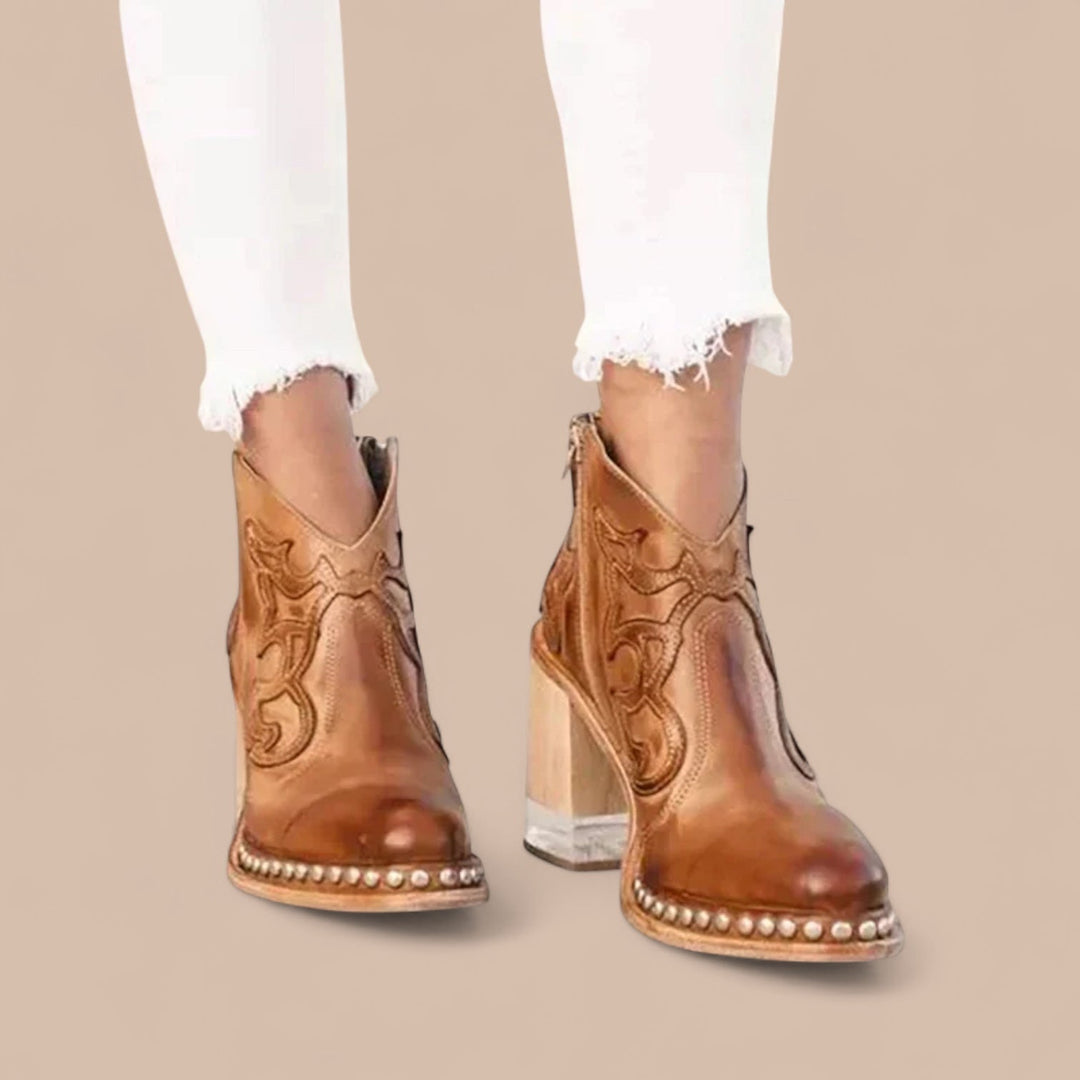 Elise de Paris| Bottes en Cuir Brodées