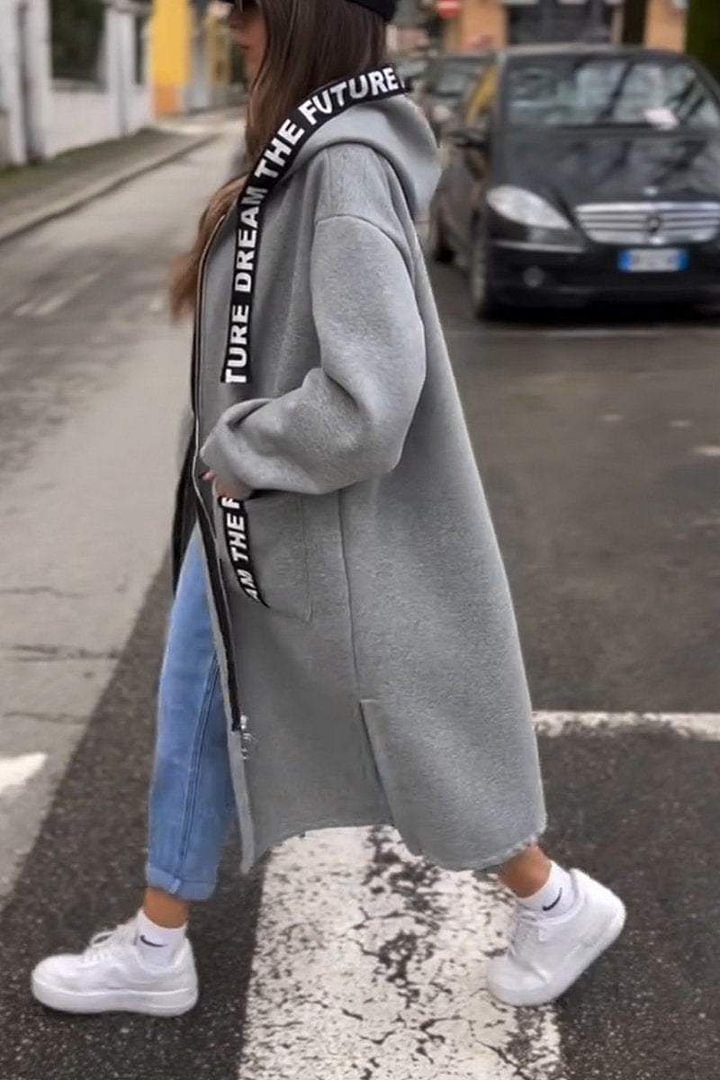 Elise de Paris| Le manteau-cocon qui allie confort