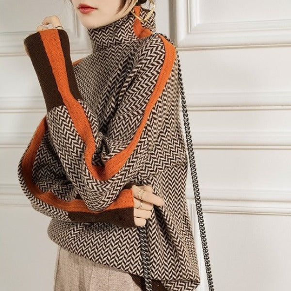 Elise de Paris | Pull à col montant avec des rayures contrastées saisissantes