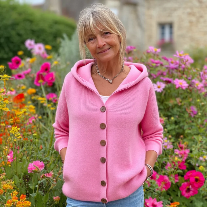 Elise de Paris | Un cardigan doux et élégant