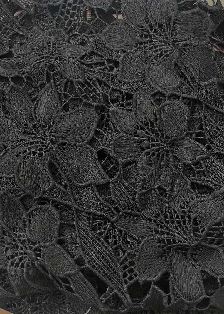 Elise de Paris | Des robes qui font rayonner chaque femme